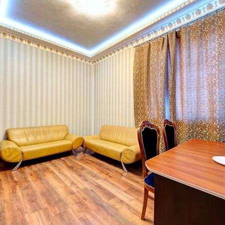 Hotel Kiev Lomakin מראה חיצוני תמונה