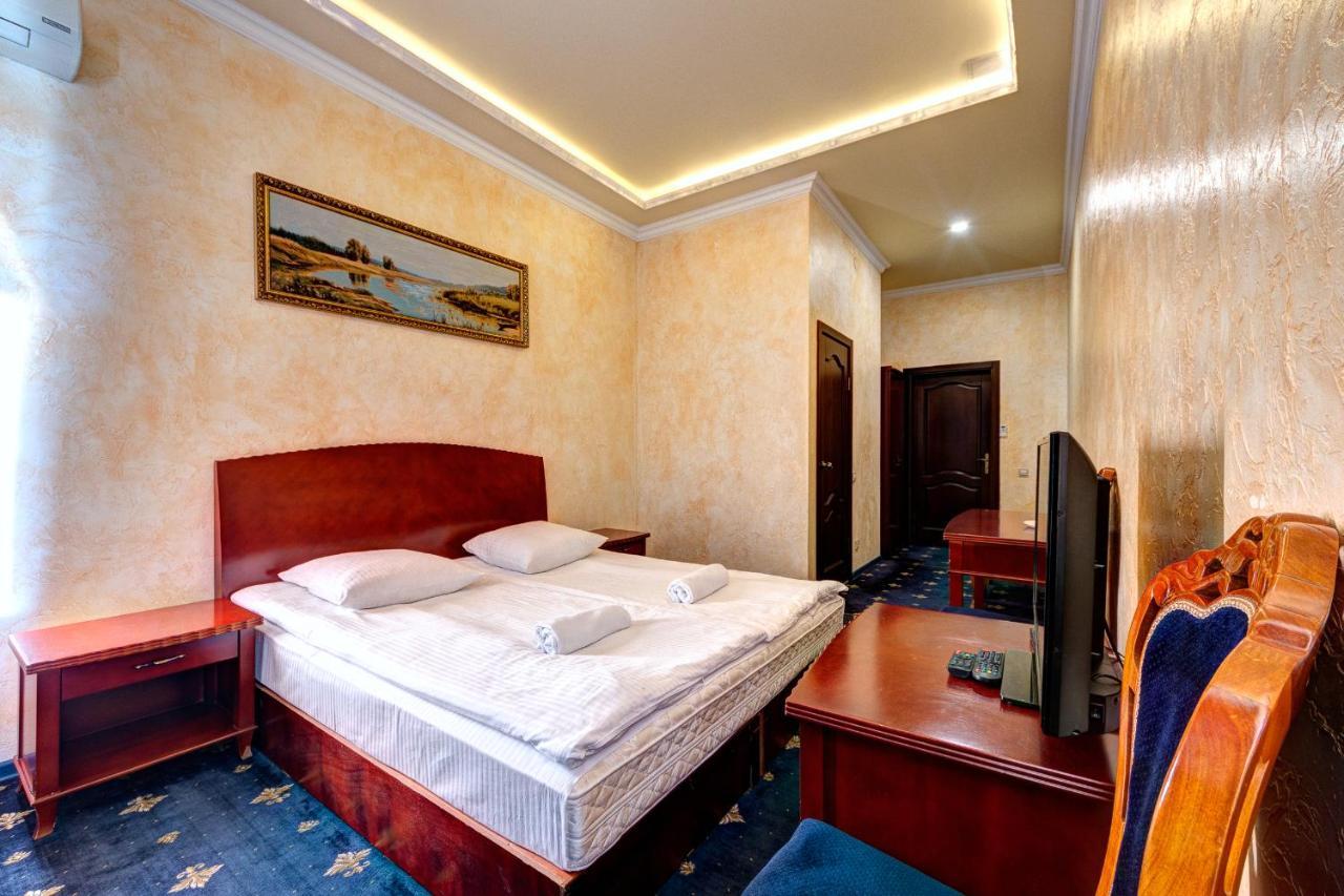 Hotel Kiev Lomakin מראה חיצוני תמונה